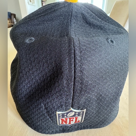 NFL New Era Fitted Steelers Hat - Picture 4 of 7